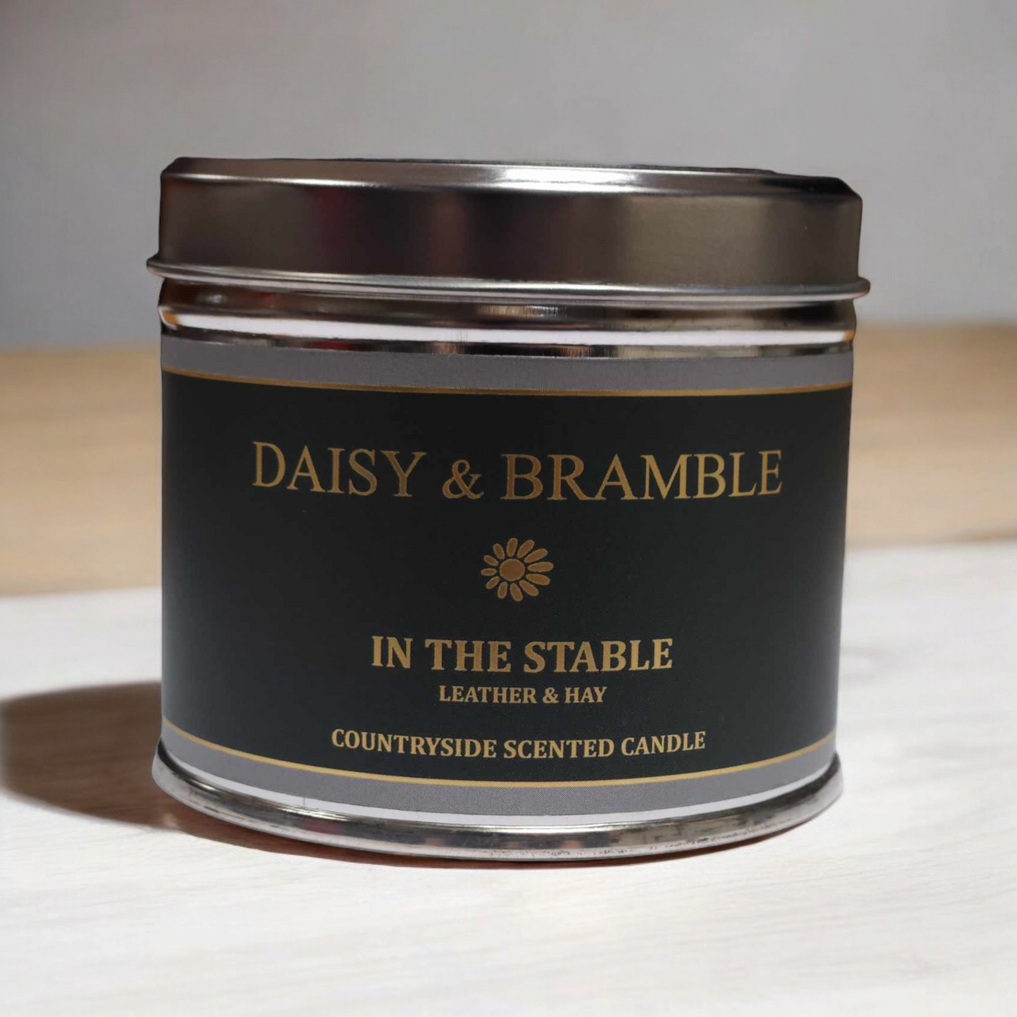 Daisy & Bramble In the Stable Candle