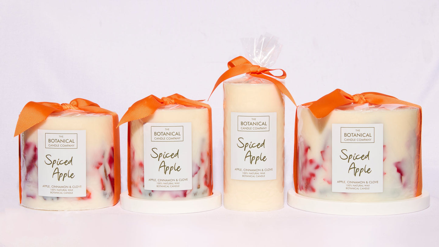 Spiced Apple Medium Luxury Botanical Candle - Apple, Cinnamon and Nutmeg