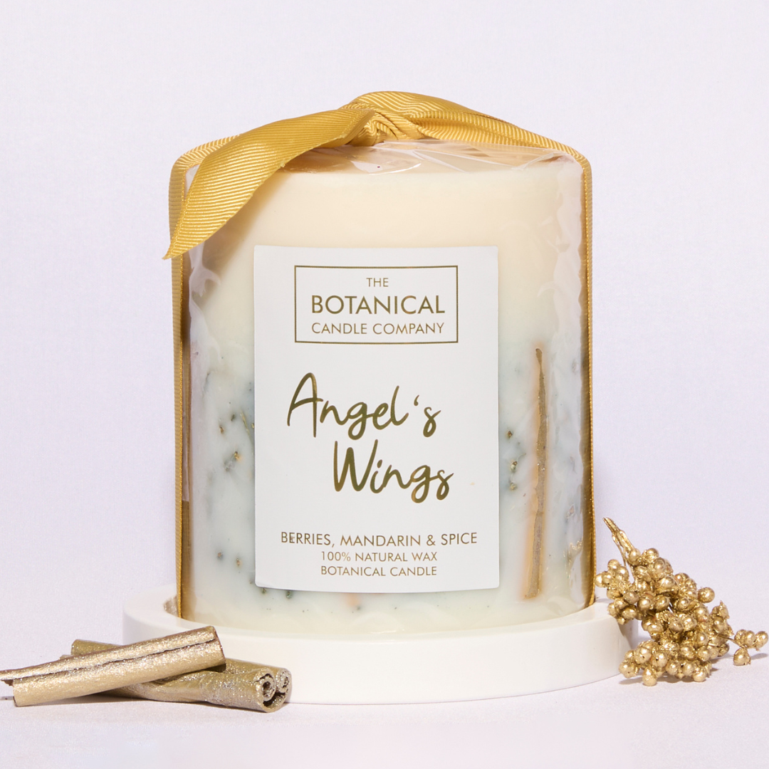Angel's Wings Medium Luxury Botanical Candle - Berries, Mandarin & Spice