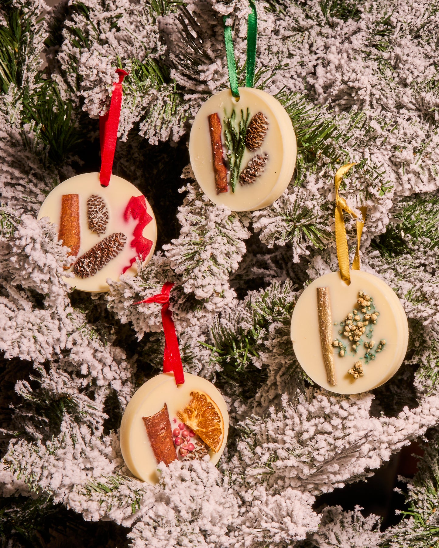 Spiced Apple Tree Decoration - Apple, Cinnamon and Nutmeg